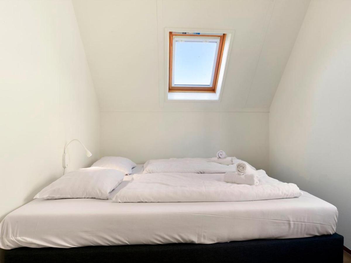 Luxury 4-Person Residence In The Holiday Park Landal Esonstad Anjum Екстер'єр фото