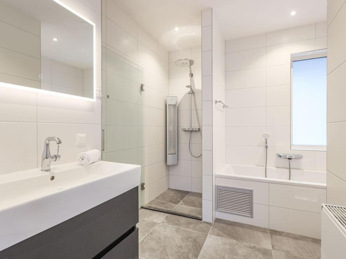 Luxury 4-Person Residence In The Holiday Park Landal Esonstad Anjum Екстер'єр фото