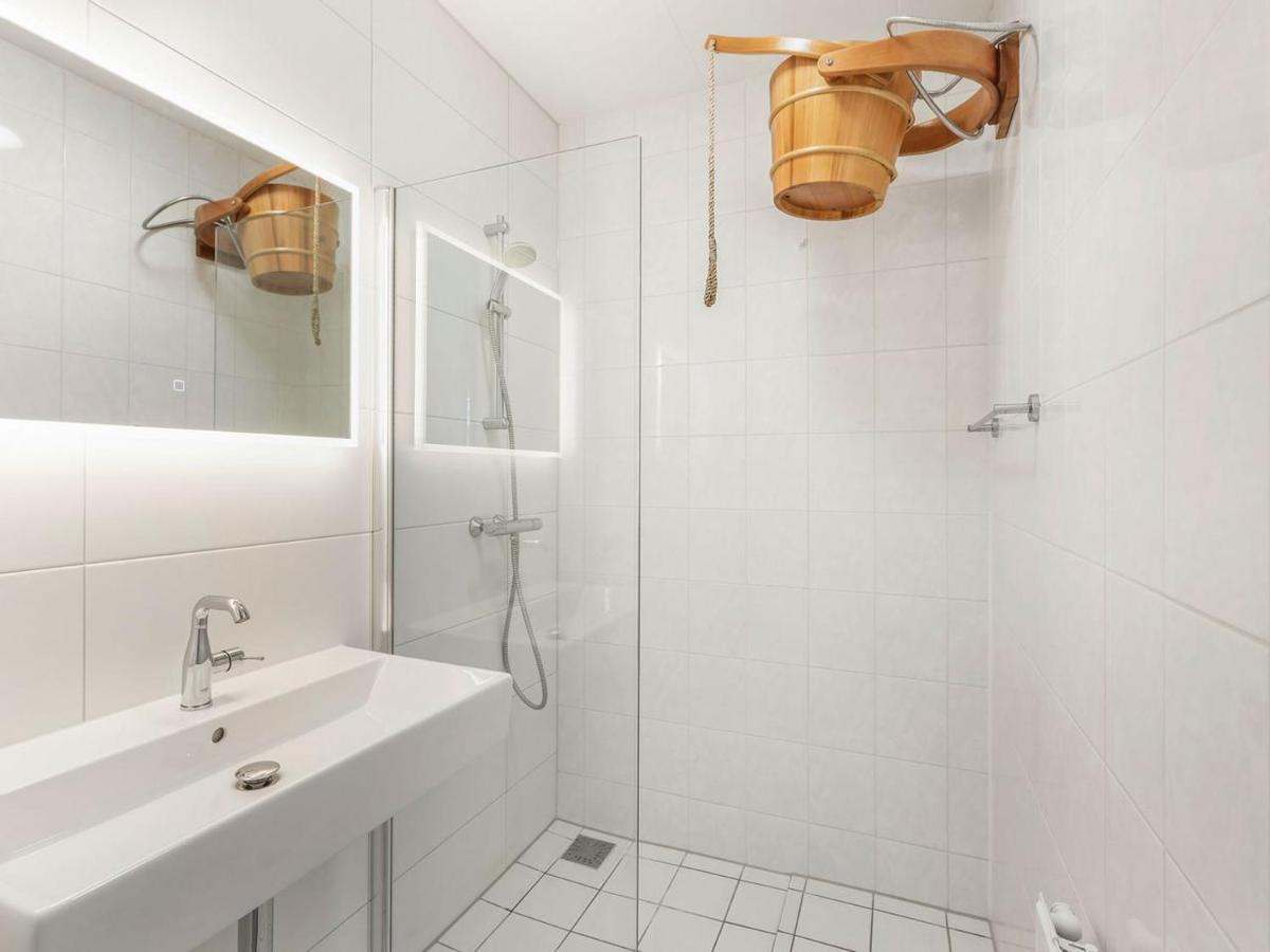 Luxury 4-Person Residence In The Holiday Park Landal Esonstad Anjum Екстер'єр фото